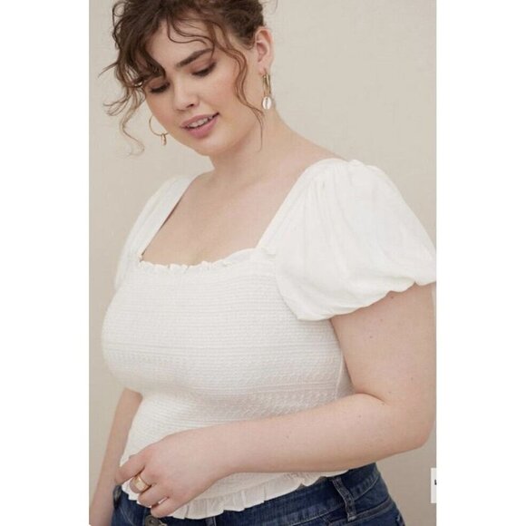 Torrid 3 Smocked Challis Crop Top Puffed Sleeve White Plus Size 3X - Picture 3 of 11